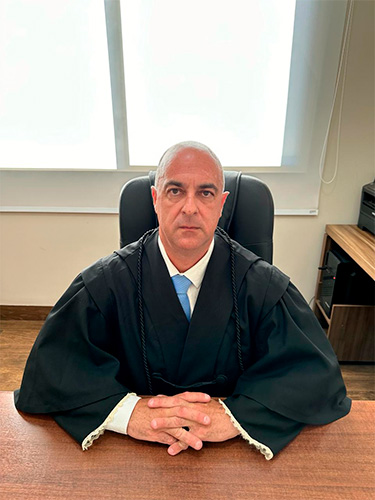 Reprodução/Arquivo Pessoal - O advogado Dr. Sérgio Augusto Alves de Assis que representa o acusado J. H. M de 21 anos - Foto: Reprodução/Arquivo Pessoal