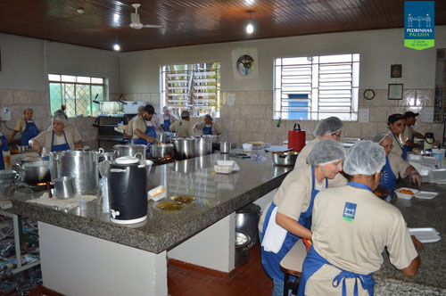 Divulgação - Festa contou com a participação de voluntários