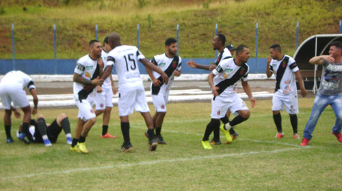 Divulgação - Vasco Gama comemora nos pênaltis vaga na semifinal