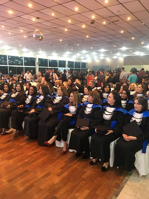 divulgação - Mais de 120 alunos participaram da colação de grau no Clube São Paulo em Assis
