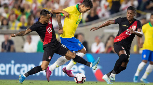 Lucas Figueiredo/CBF - A derrota por 1 a 0 contra o Peru foi a terceira de Tite na Seleção