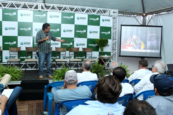 Divulgação - Evento reuniu produtores rurais, técnicos e universitários em Assis