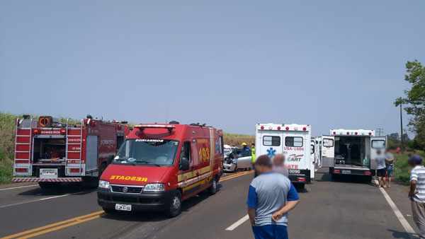 Divulgação - Um ocupante do Corolla morreu e outras duas pessoas ficaram feridas