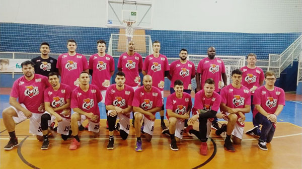 Divulgação - Equipe do Conti Cola Assis Basket disputa a melhor de três nesta segunda-feira, 14 de outubro, no GEMA