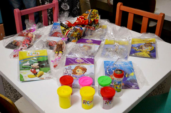 Divulgação - Foi realizada uma tarde repleta de atividades infantis, com guloseimas, brinquedos e animação