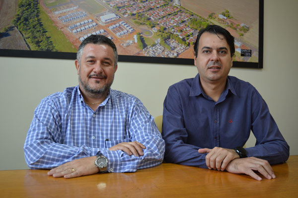 Divulgação - Vice-prefeito Toninho Vallone e o prefeito Sergio Fornasier