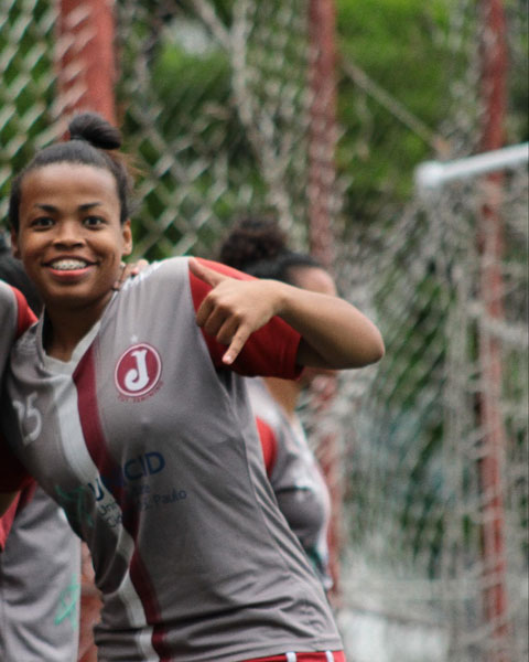 Divulgação - Poliana Rangério Correia Simões é assisense e agora integra a equipe profissional do Atlético Clube Juventus