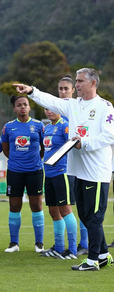 Divulgação - Poliana já integrou a equipe da Seleção Brasileira Sub 20 aos 16 anos
