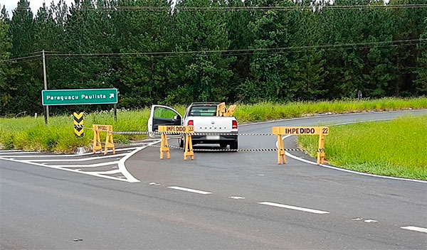 Divulgação - Estrada de Paraguaçu de acesso ao Horto Florestal está interditada devido aos riscos de rompimento do asfalto