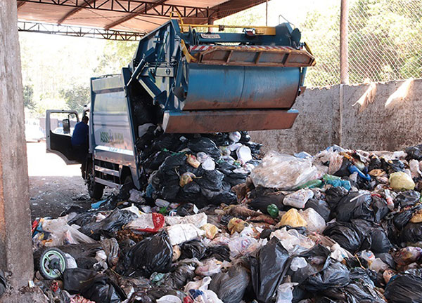 divulgação - A média de lixo produzido por cada assisense é de 777 gramas por dia