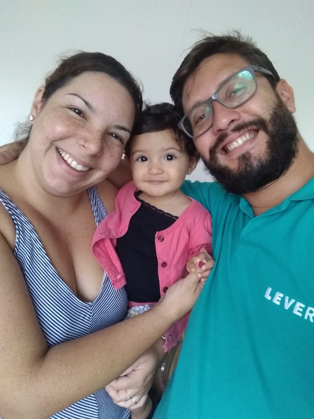 Arquivo Pessoal - Carla com os pais, Rafaela e Tiago