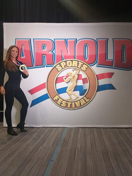 divulgação - Fabiana Alves teve 12 semanas intensas de preparação para participar da maior competição de bodybuilding e demonstração de força do mundo: o Arnold Sports Festival