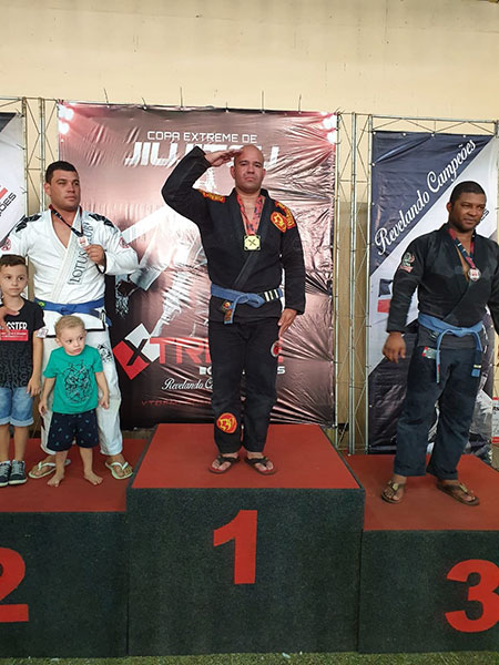 divulgação - Álvaro Francisco da Silva campeão da categoria master faixa azul até 95 quilos