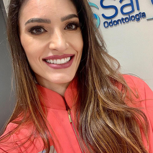 Divulgação - Doutora Patrícia Sartori, da clínica Sartori Odontologia de Assis