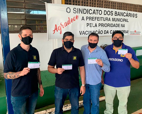 Divulgação - Sindicato e Funcionários do Banco do Brasil de Paraguaçu Paulista agradecendo vacinação
