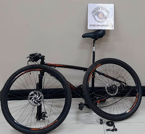 Divulgação - Bicicleta furtada de residência - Foto: Divulgação Polícia Militar