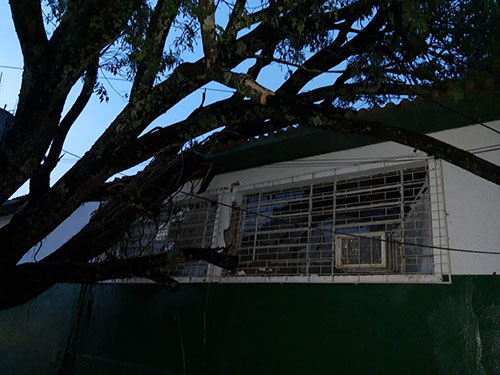 divulgação - Escola Estadual Joaquim Gonçalves de Oliveira teve parte de seu telhado destruído