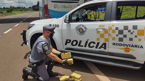 Divulgação - Droga apreendida em ônibus vindo da Bolívia - Foto: Divulgação Polícia Rodoviária