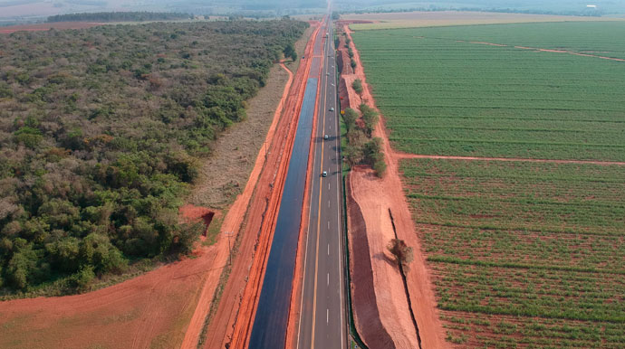 Divulgação - Rodovia está em duplicação entre os kms 356 e 400, na ligação Marília-Assis - Foto: Divulgação Entrevias