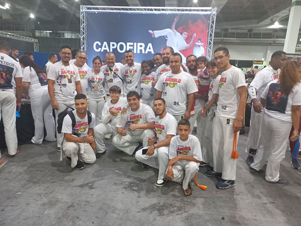 Divulgação - Equipe representou Assis e região no maior evento multiesportivo da América do Sul - Foto: Divulgação/Comunidade Capoeira