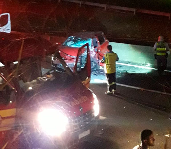 Divulgação - Veículos colidiram frontalmente na Rodovia do Contorno - Foto: Divulgação/Marília Notícias