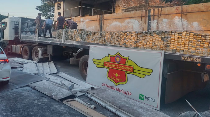 Polícia Rodoviária apreende mais de 2 mil kg de maconha em menos de 24h na região