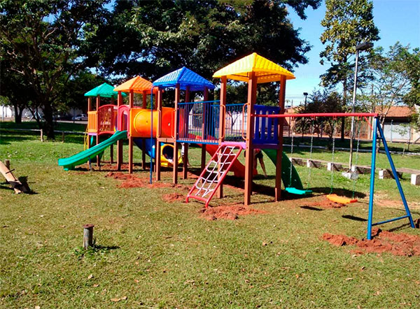 Divulgação - Playground instalado no Parque Ângelo Ceola, no Jardim Paraná - Foto: Divulgação