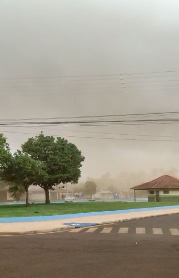 Divulgação - Tempestade de areia em Cruzália - Foto: Divulgação