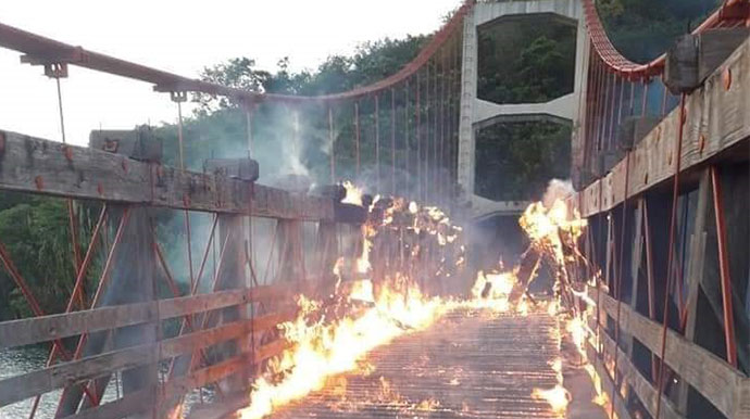 divulgação - Ponte Pênsil foi incendiada em novembro de 2020 - Foto: Reprodução/AssisCity