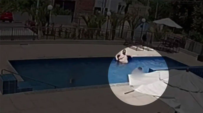 Divulgação - Câmera registrou momento em que mulher afoga criança em piscina - Foto: Divulgação