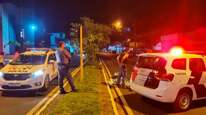divulgação - Mulher foi atropelada enquanto atravessada uma das avenidas mais movimentadas de Bauru (SP) — Foto: Mayky Araujo/TV TEM