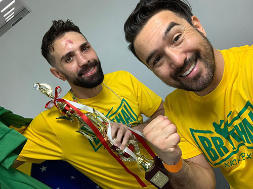 Divulgação - Vinicius com seu mestre e empresário Danilo Zanolini - Foto: Divulgação