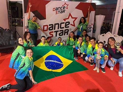 Divulgação - O grupo representou o Brasil - Foto: Divulgação