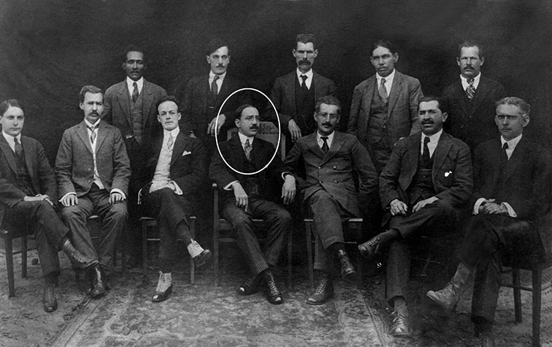 Membros do Forum de Assis em 1920, (destaque) Juiz Dr. Vasco Joaquim Smith de Vasconcellos  - Foto acervo Luis Carlos de Barros