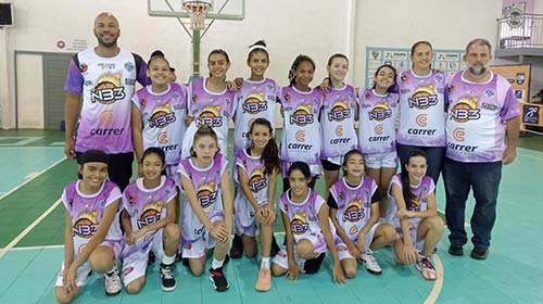 Divulgação - Equipe assisense de basquete feminino sub-12 do projeto NB3 conquista o bronze em torneio internacional