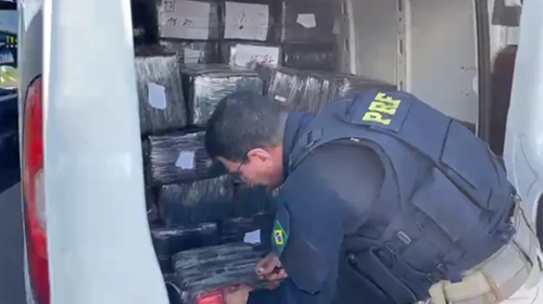Divulgação - PRF apreende mais de 760 quilos de maconha na BR-153 em Marília