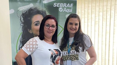 Adriana Ferreira, cliente, e Daniela Bertoli, agente do SEBRAE Aqui em Assis - FOTO: Divulgação