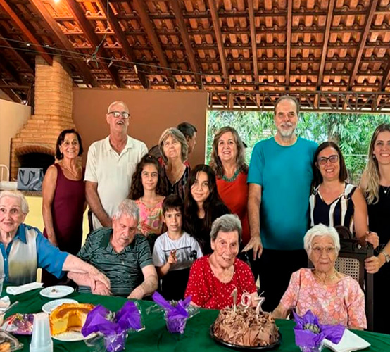 Divulgação/Redes Sociais - Rosa celebrou o aniversário junto de sua família - Foto: Divulgação/Redes Sociais