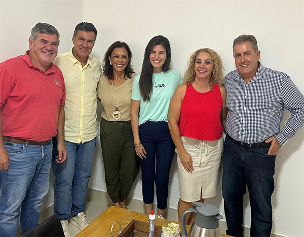 Divulgação - Viviane Del Massa também participou de reunião - Foto: Reprodução/Instagram