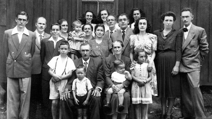 Reprodução/Acervo Centro Cultural Dona Pimpa - A família de Maria Lopes de Campos, Dona Pimpa, em 1930 - Foto: Reprodução/Acervo Centro Cultural Dona Pimpa