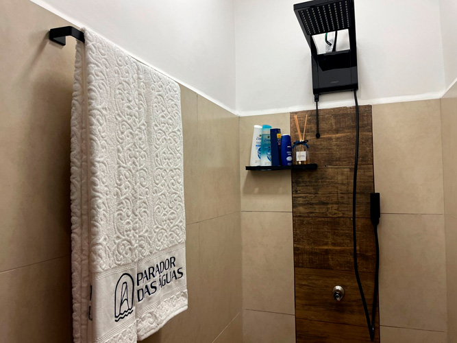 Portal AssisCity - O Parador das Águas oferece banheiro com ducha para os clientes do Relax Test - Foto: Portal AssisCity