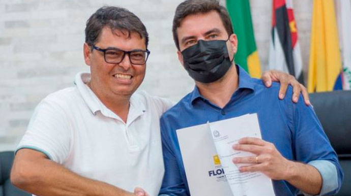 Divulgação - Prefeito Paulo Eduardo Pinto, o Duda, ao lado do Deputado Estadual Vinícius Camarinha - Foto: Divulgação