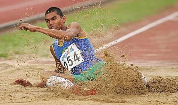 Paraguaçuense é um dos destaques dos Jogos Sul-Americanos na Colômbia e conquista medalha de prata no atletismo