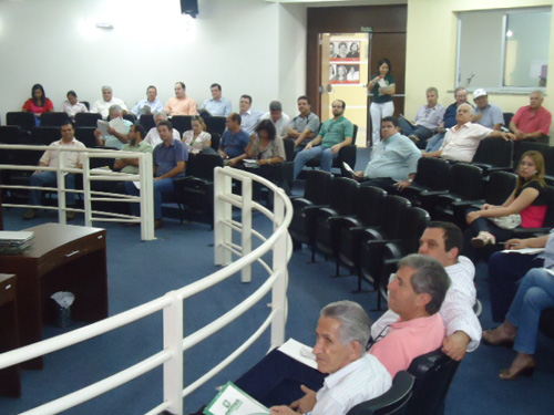 Cartório reúne partidos para orientar sobre prazo final para filiação partidária