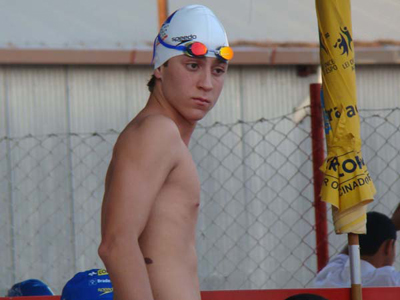 Nadador assisense é campeão brasileiro e internacional do Troféu Chico Piscina