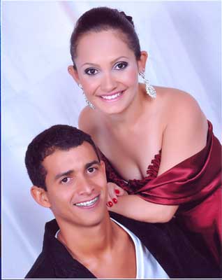Claudinei e Letícia estão de casamento marcado