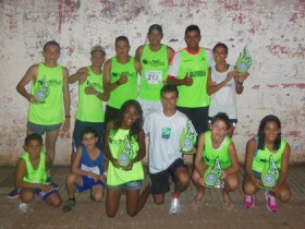 Atletas Assisenses disputam corrida de Rua no Paraná e voltam com troféus