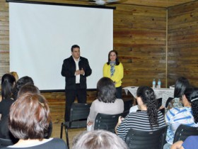 Saúde municipal comemora Dia da Enfermagem com encontro no CEA