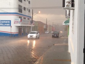 Após quase um mês de longa estiagem, volta a chover em Paraguaçu Paulista