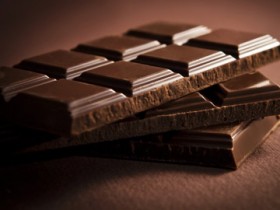 Ofertas de barras de chocolate é na Frios e Cia